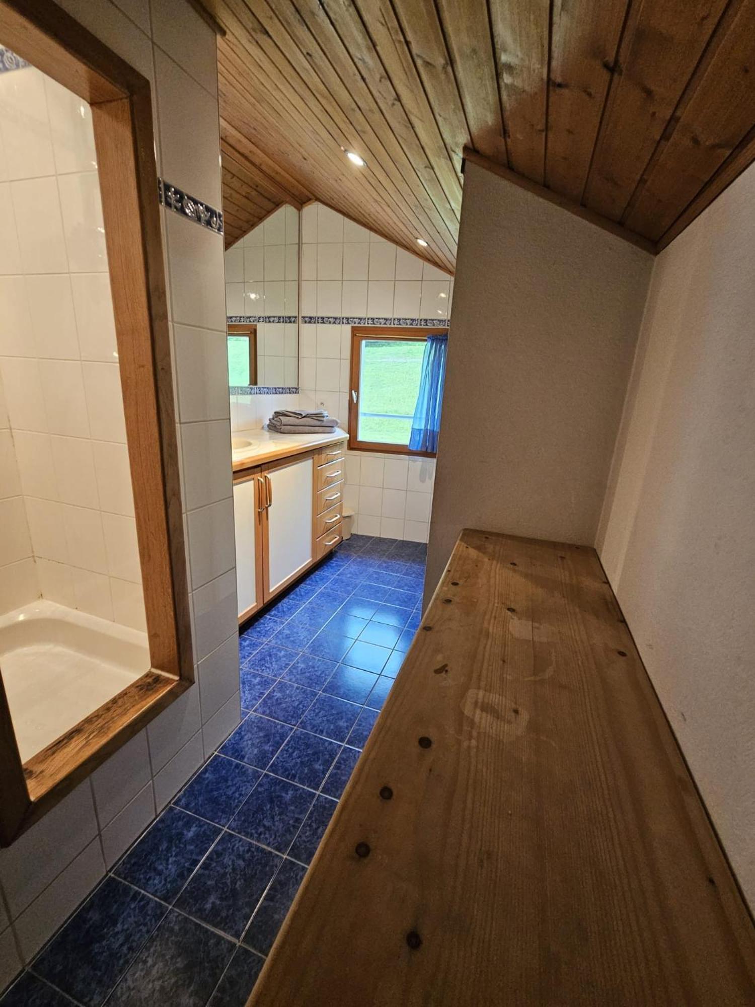 De L'eau Vive Apartment