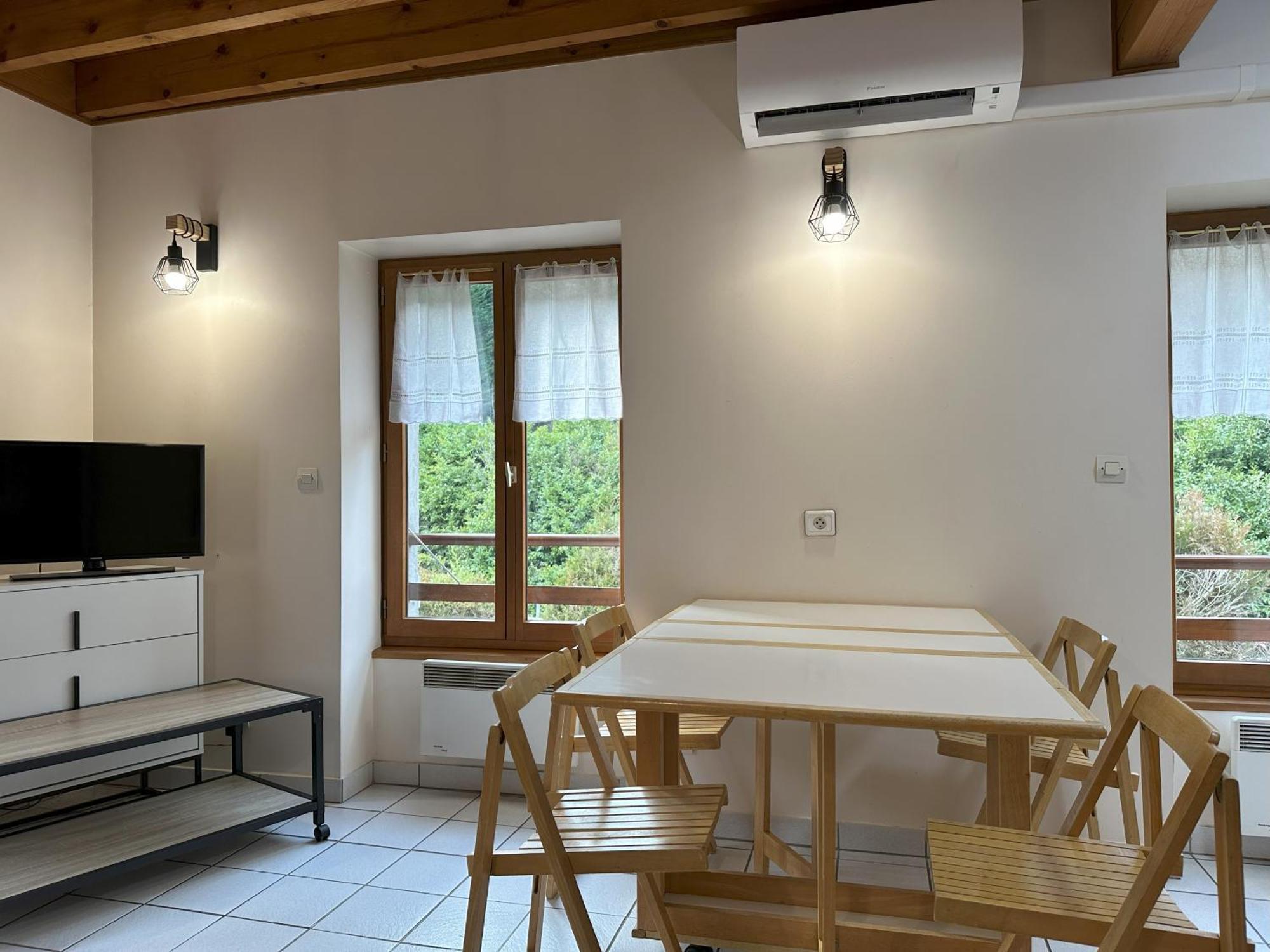 De L'eau Vive Apartment