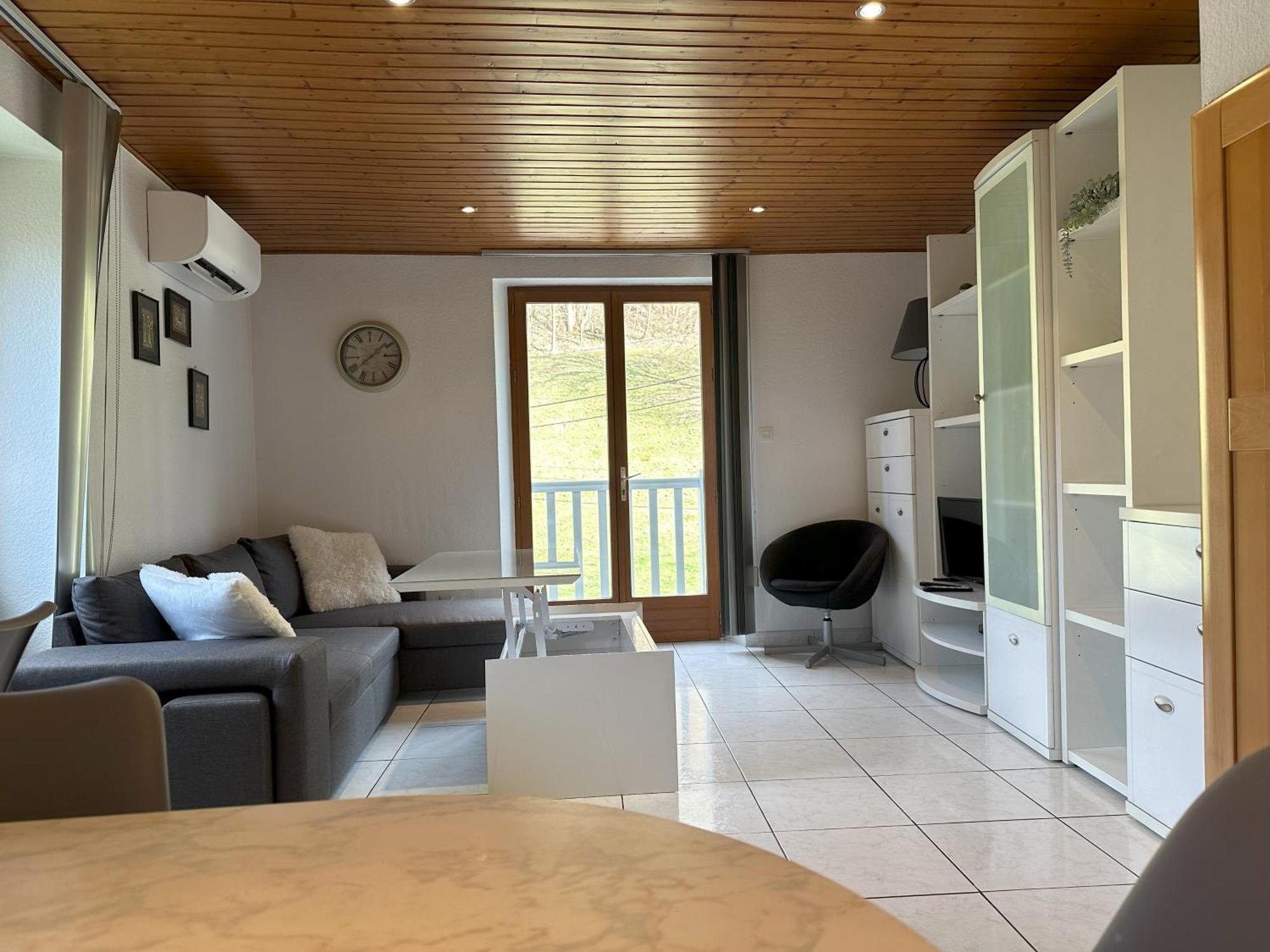 De L'eau Vive Apartment